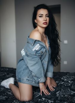Escort Kyiv : Vika – photo 1
