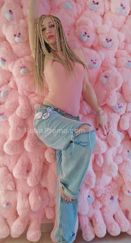 Kyiv Escort : Rivermoll – photo 1