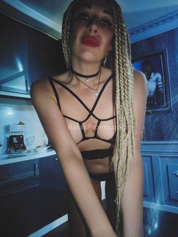 Kyiv Escort : Rivermoll – photo 3