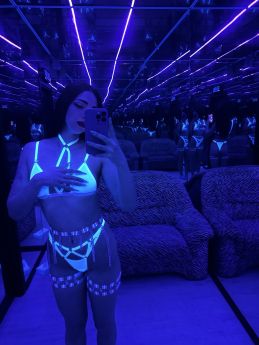 Escort Kyiv : Anya – photo 1