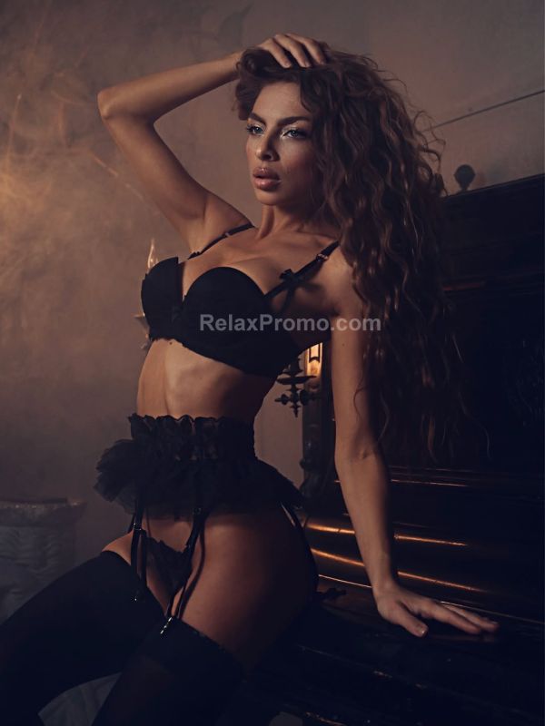 Kyiv Escort : Arina – photo 1